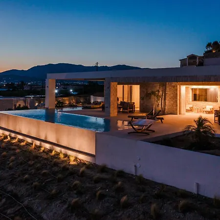 Poemo Villa *