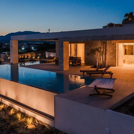 Poemo Villa