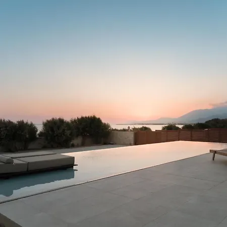 Villa Poemo